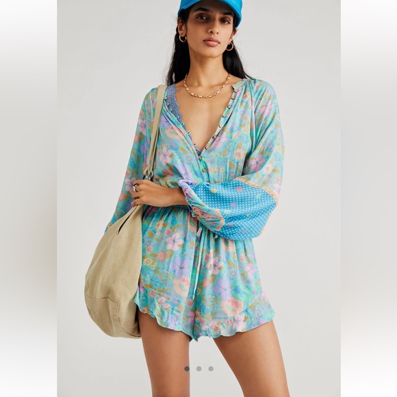 Spell Hibiscus Lane Romper SOLD OUT NWT! - Picture 2 of 7